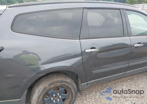 2014 Chevrolet Traverse Ls из США, поврежденный, VIN 1GNKRFKD6EJ162077